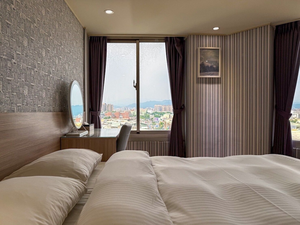 ElEnce Hotel