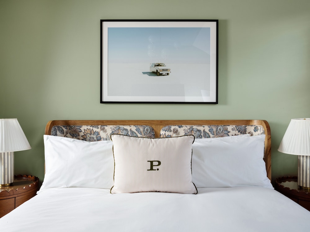 Palihouse Hyde Park Village 13