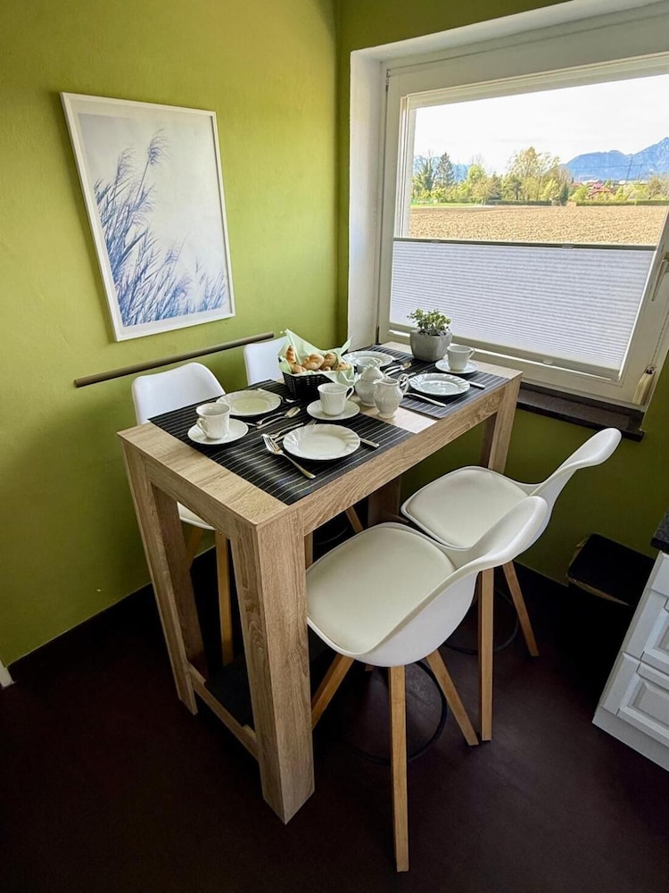 Cozy Apartment Salzburg, 50 m2, With Garden, Terrace, own Entrance, Free Parking