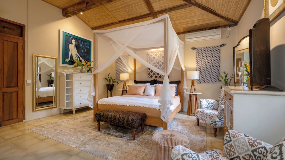 Rumah Melati Estate by Villa Finder