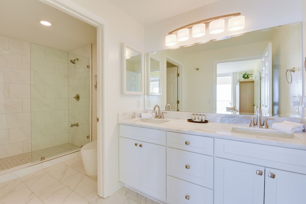 Navarre Condo w/ Beach Access & Ocean Views!