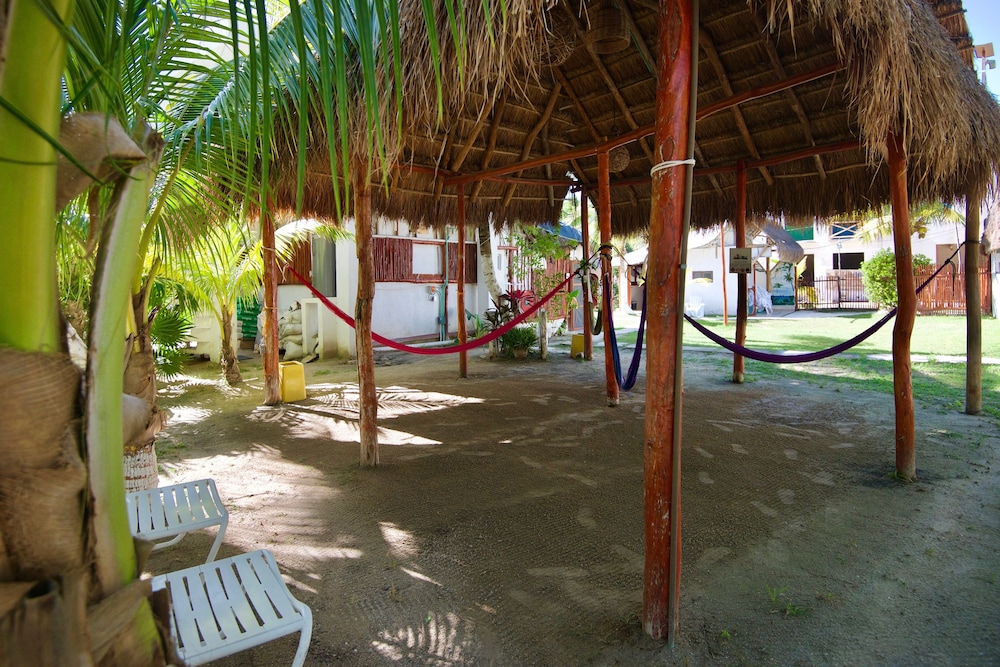 Golden Paradise Hostel