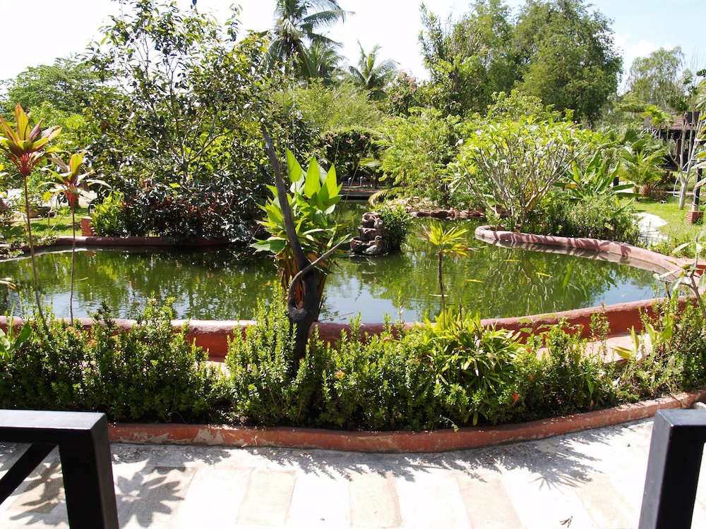 Bang Lamung Vacations - Cowboy Farm Resort Pattaya - Property Image 6
