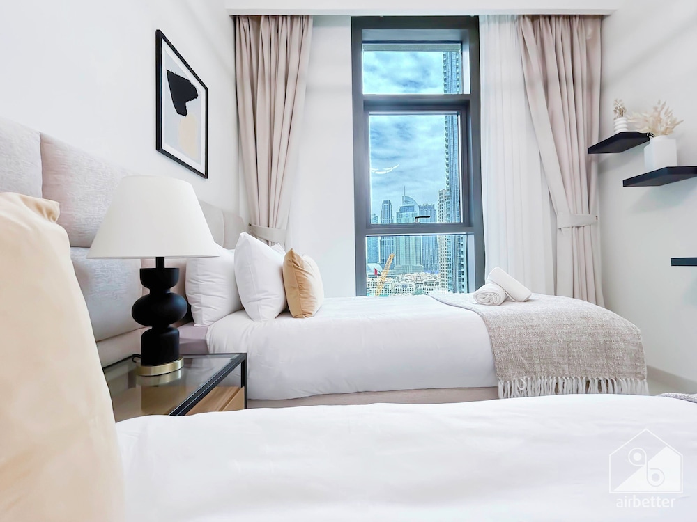 Luxury Burj Crown Downtown 4 Bedroom With Balcony