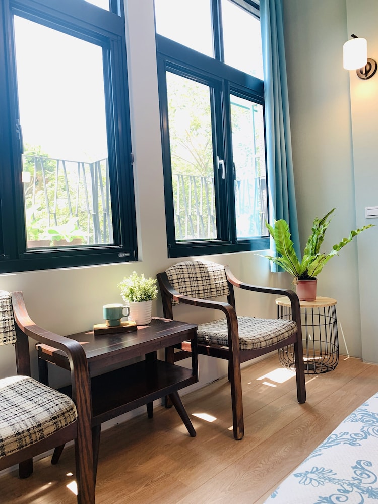 OYAJI Guesthouse