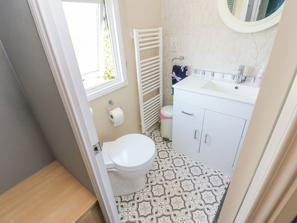 A and C Lodge-plot 21