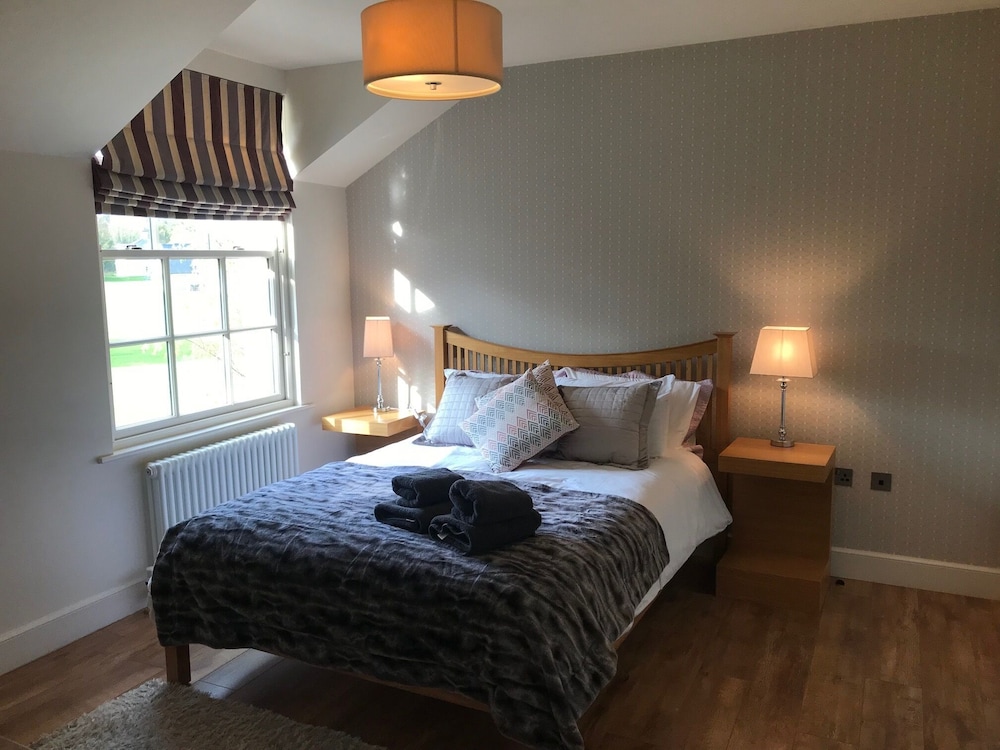 The Gate Lodge view 3