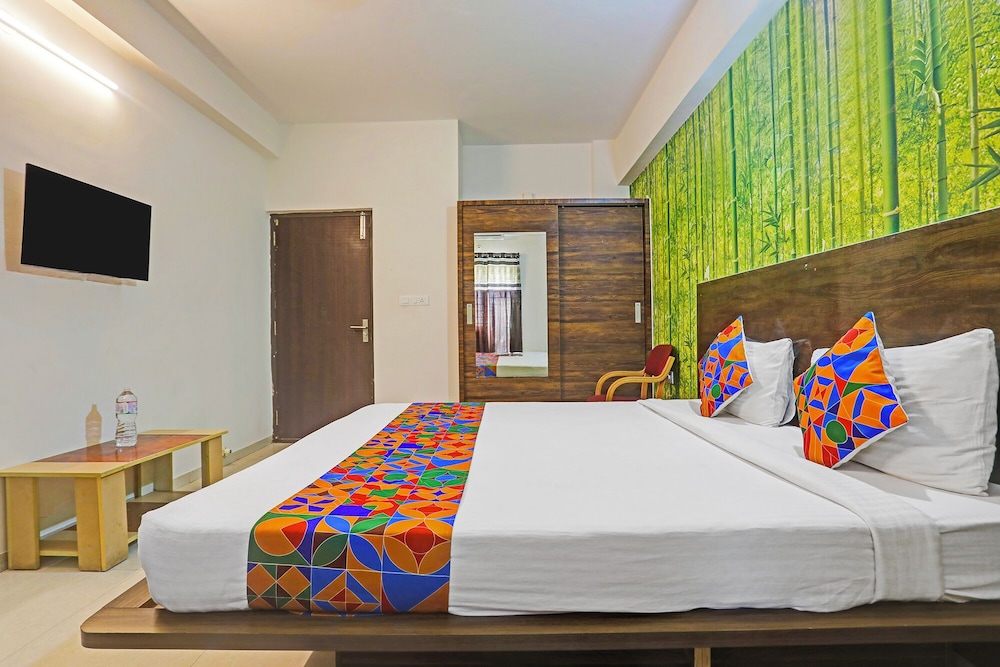 FabHotel Balaji Luxury - Near Jakkur Cross, Manyata Tech Park