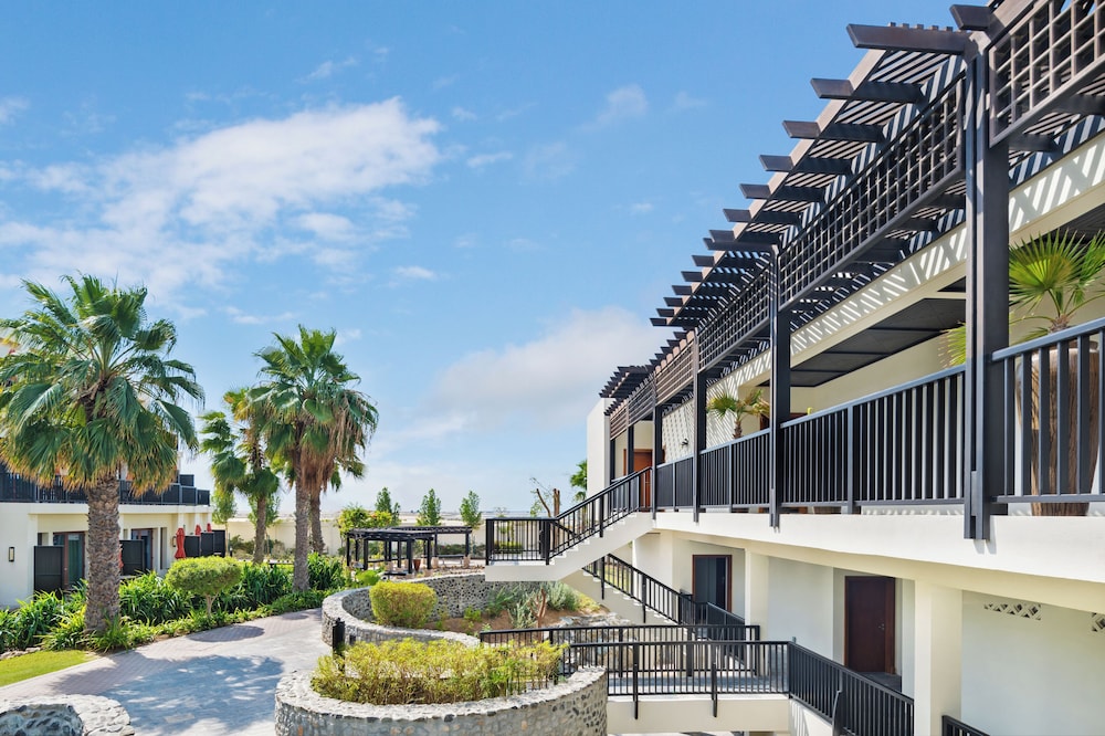 JA Palm Tree Court, Dubai