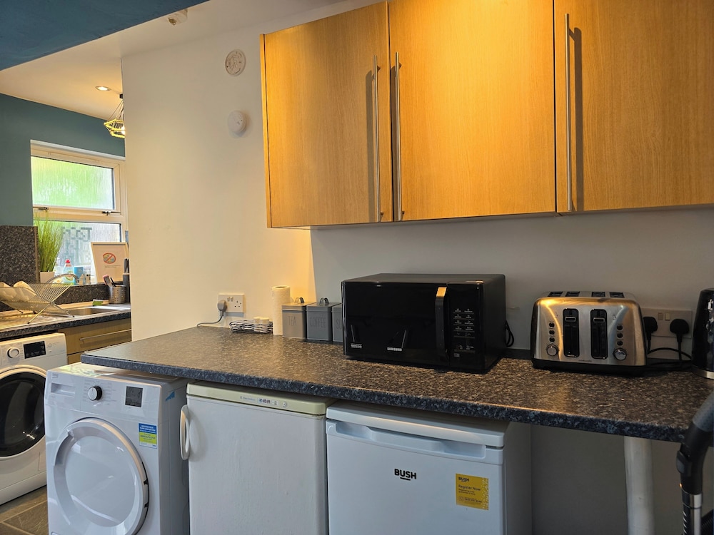 Cozy 4 Bedroom House in the Heart of Brixton