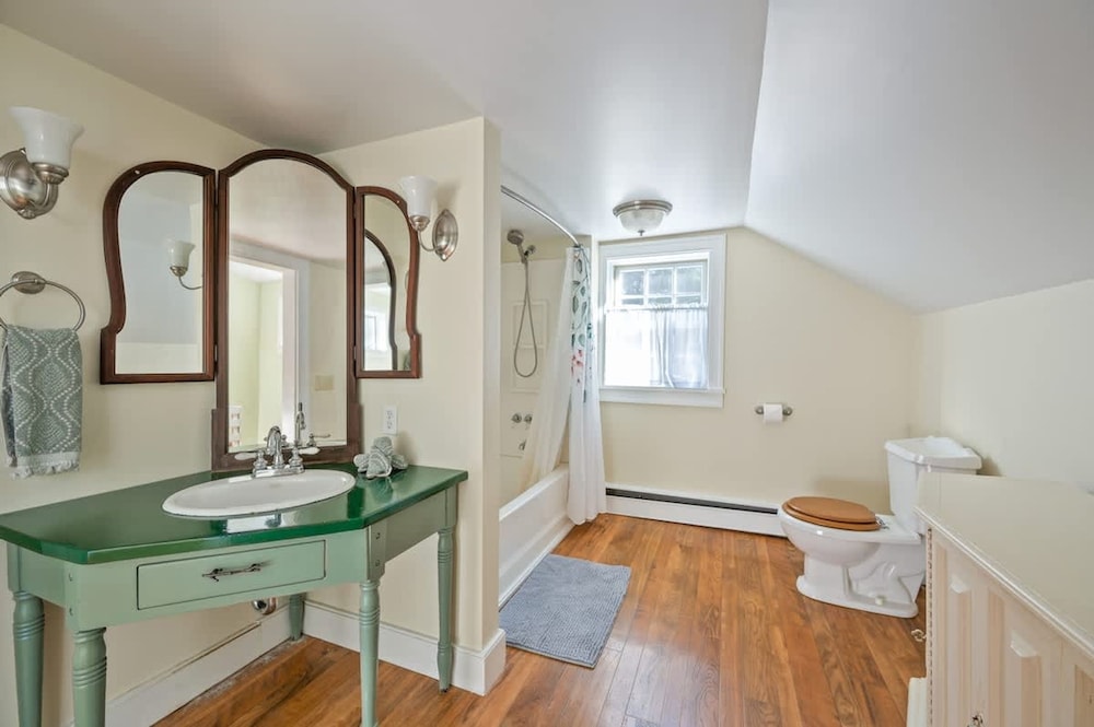 Perfect Upstate Home in Rhinebeck w low Fees