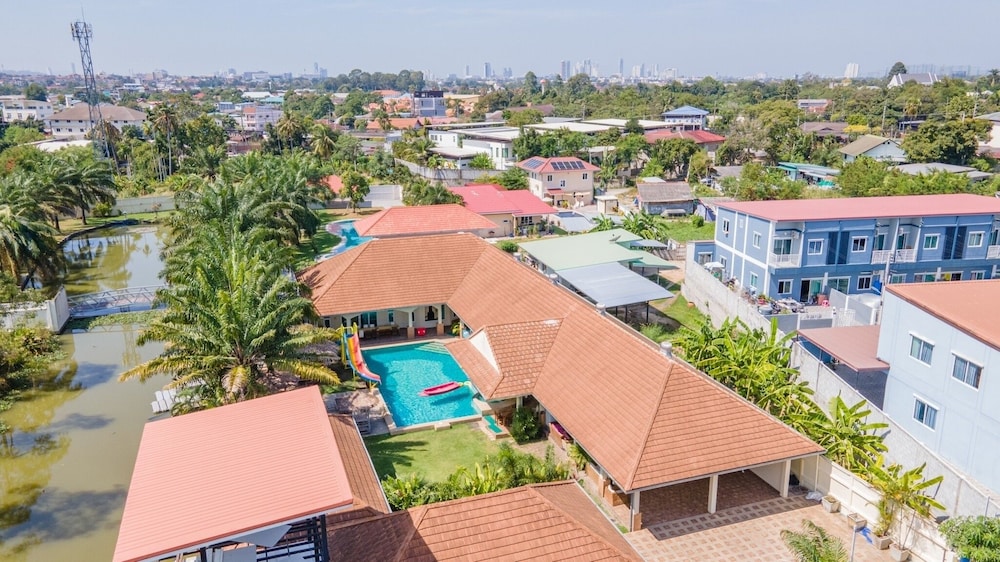 Pool Villa for Families and Party