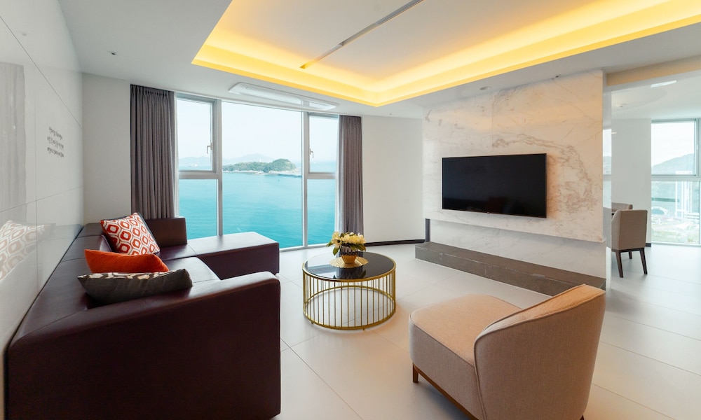 Venezia Hotel and Suite 45