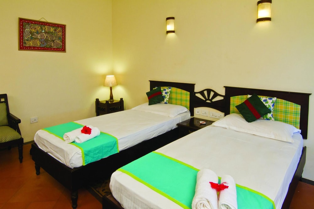 Blooming Bay - Clifftop Beach Resort