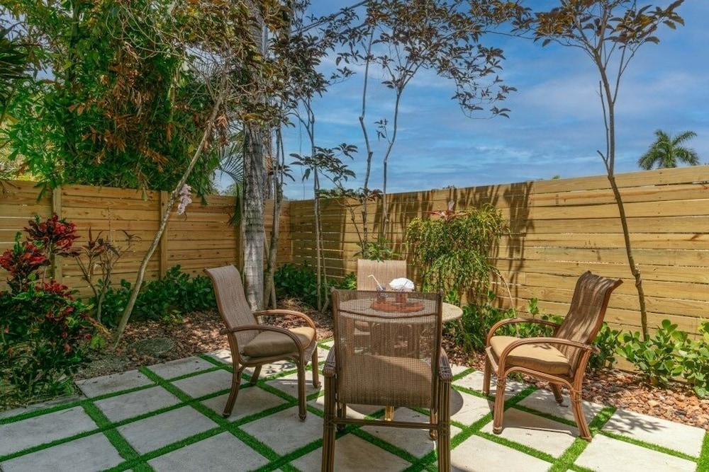 Las Olas Maison De Ville 3 Bedroom Townhouse by RedAwning - Image 2
