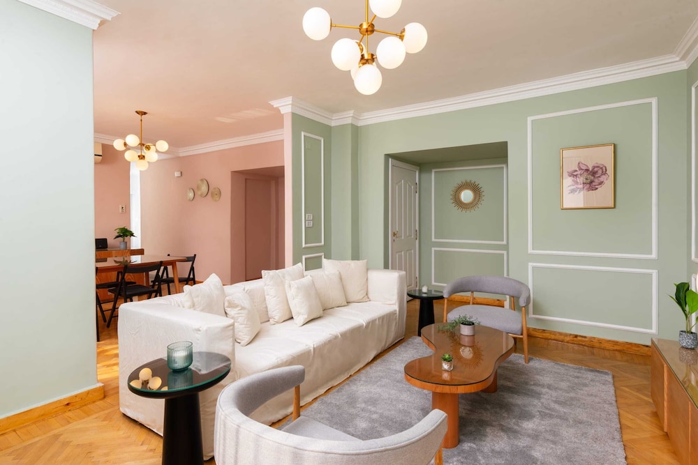 Xuru Stays I The 2 BDR Sterling Residence 5 min to CAI Airport