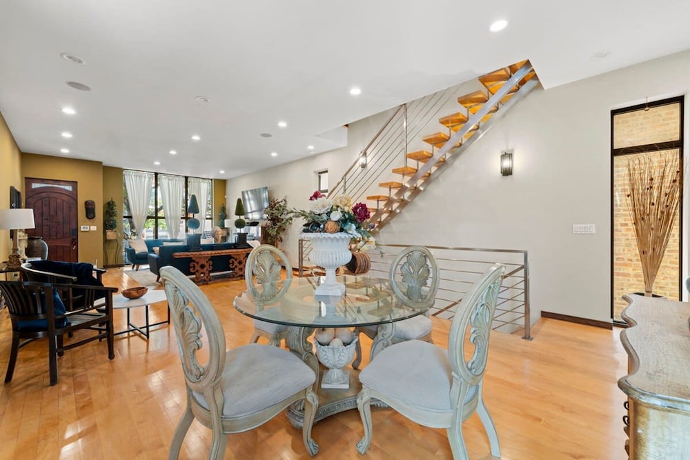 Zen Oasis of Elegance Expansive Executive Home