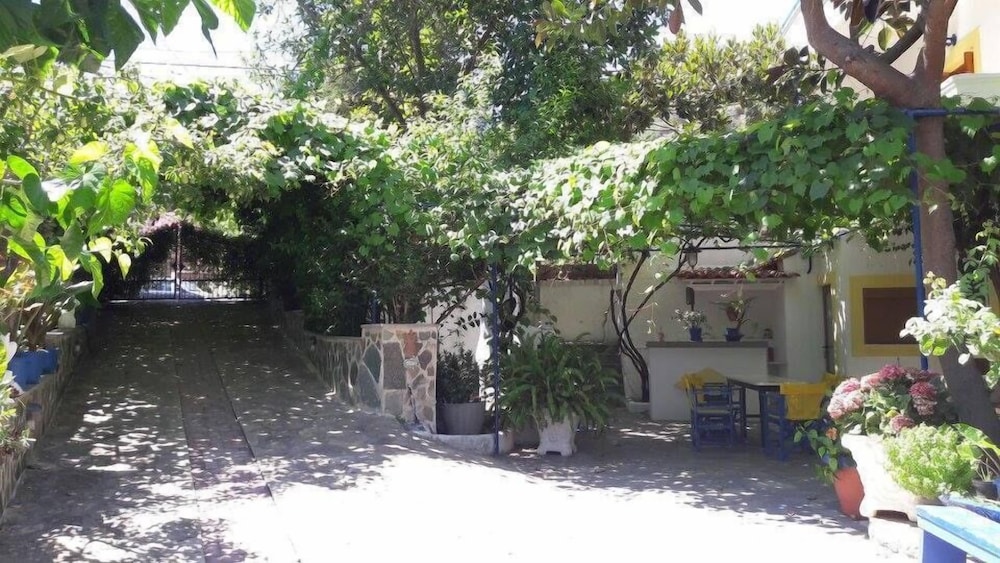 Zafiria Apartments