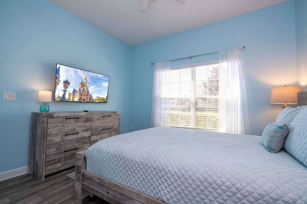 Disney Days & Poolside Nights At Storey Lake