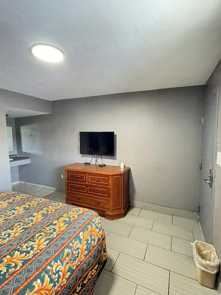 Westerner Motel