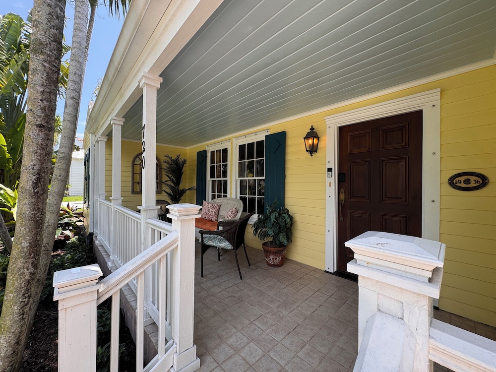 Palm Ridge House