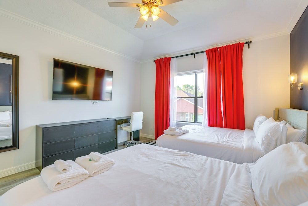 Pet-friendly Duplex Unit in Southwest Houston