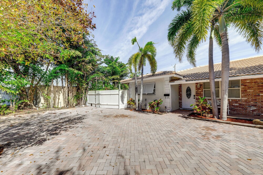 3 Mi to Shore: Couples Getaway in Lighthouse Point