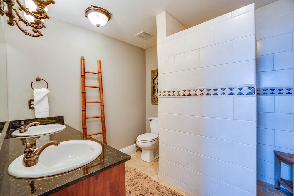 Calypso Beach Resort by Panhandle Getaways