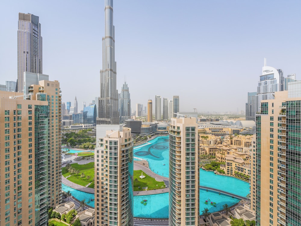 Luxury Condo With Burj Khalifa and Fountain Views