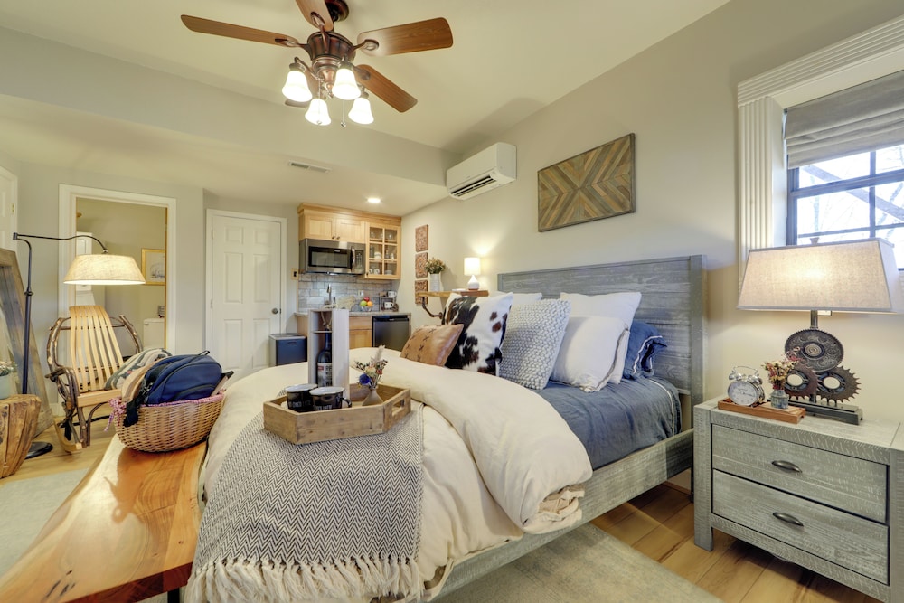 Secluded Mtn-view Retreat in Mars Hill