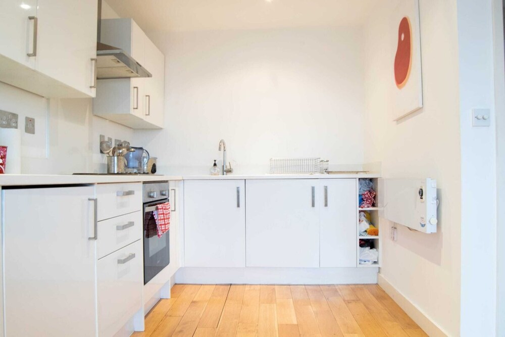 Bright 1 Bed Flat in Bermondsey