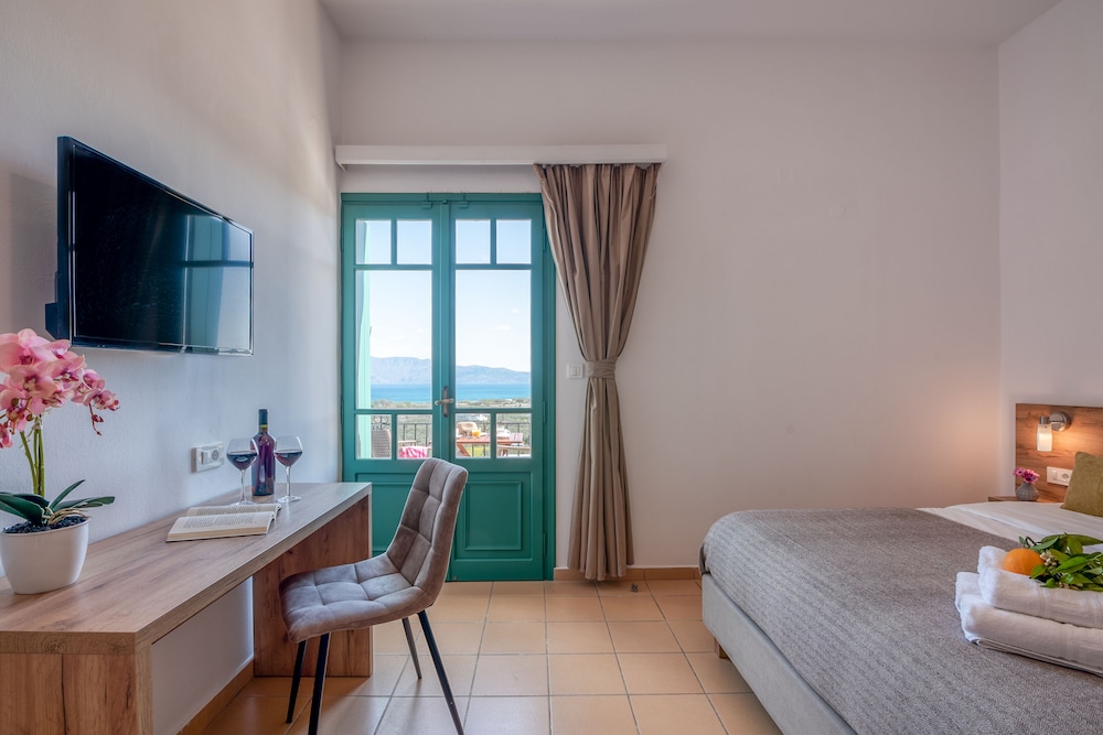 Kaliviani Traditional Hotel view 2