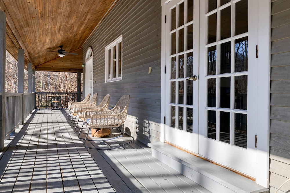 Mountain Hollow Estate by Avantstay Great Views