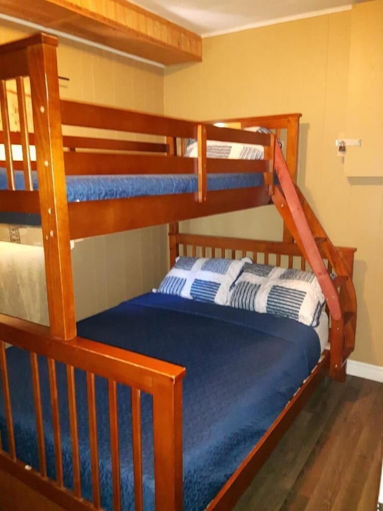 Edgewater Resorts - Edgewater Cottages