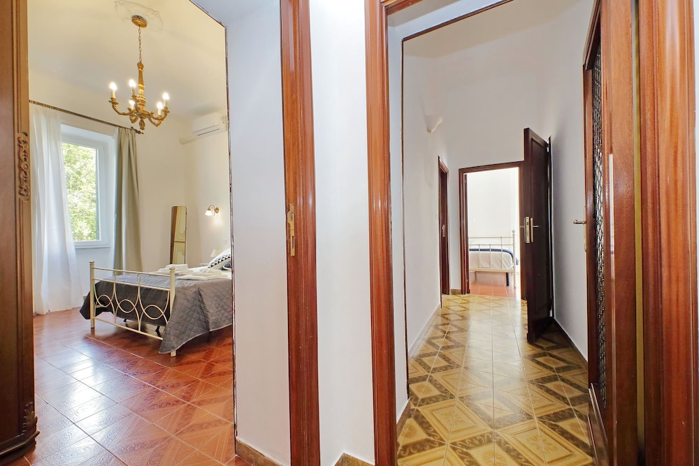 4bnb - Queen Mary Vatican Home