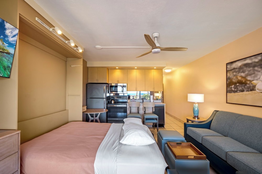 Kuleana Club - 319