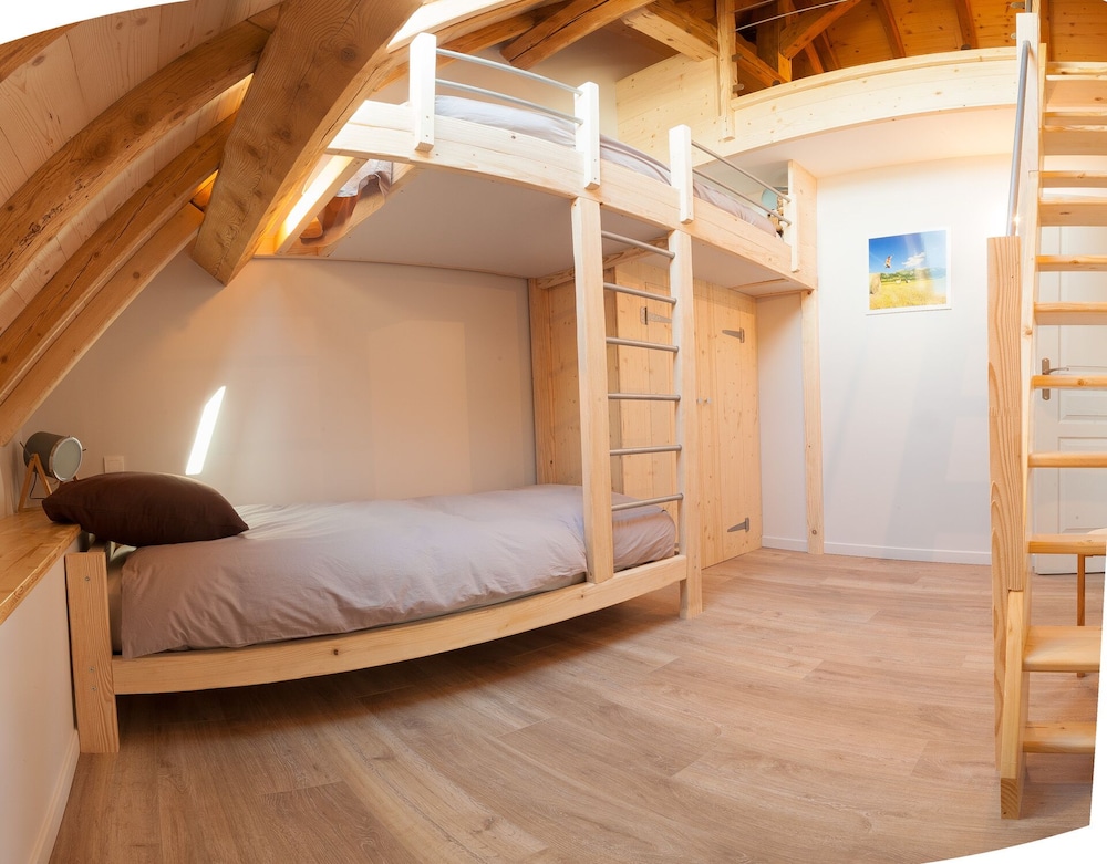 Gîte la Petite École view 3