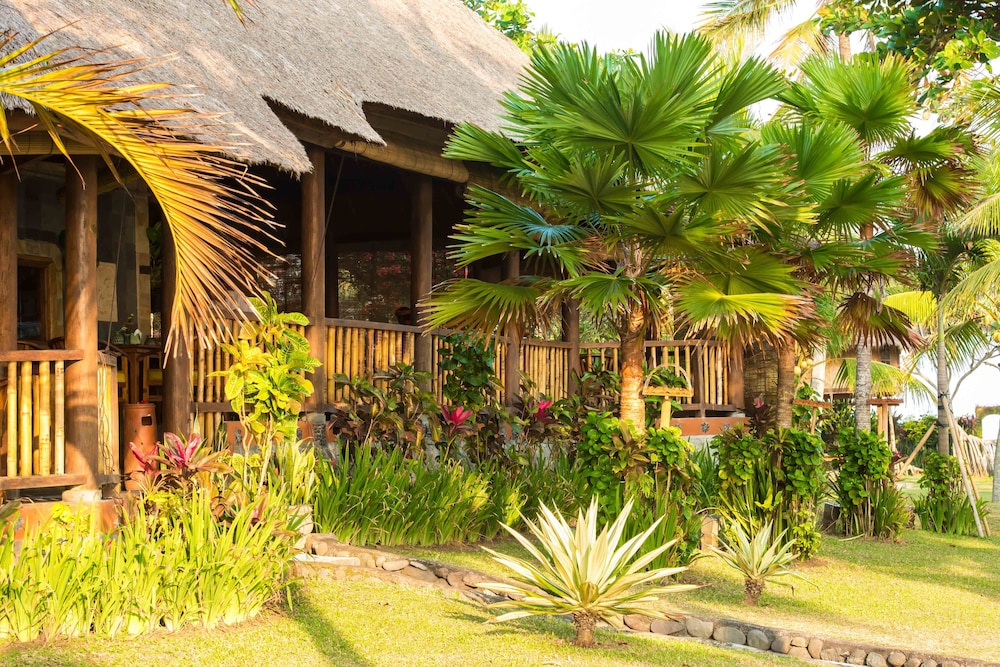 Hotel Puri Dajuma Beach Eco-Resort & Spa - Image 1