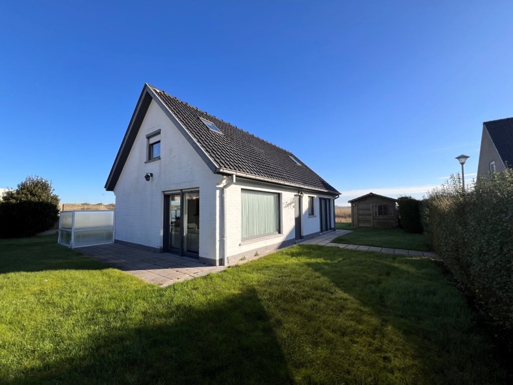 Holiday Home in Wenduine Near Zeedijk