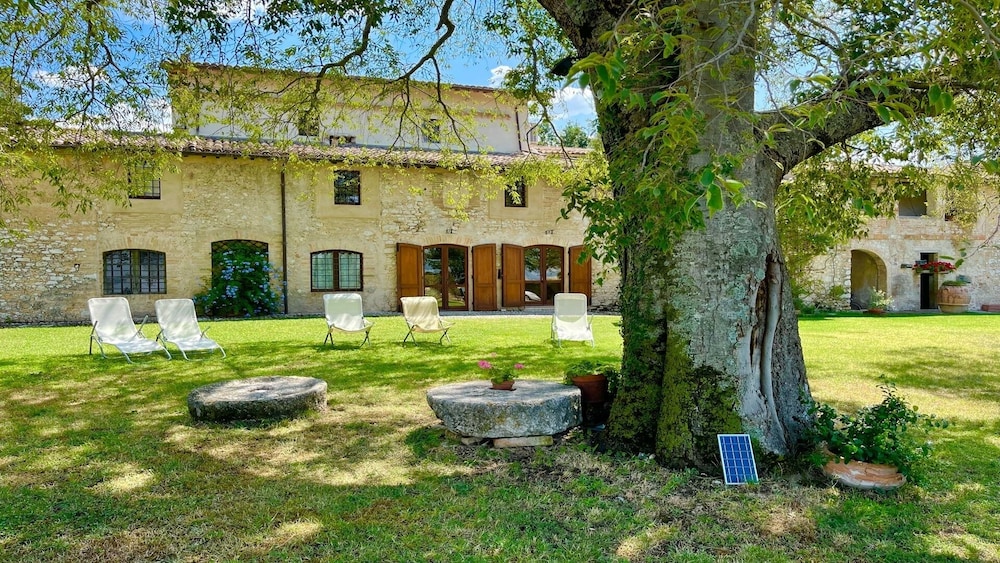 Beautiful Exclusive Pool Villa - Close to Spoleto bar Shops, Restaurants - Property Image 45