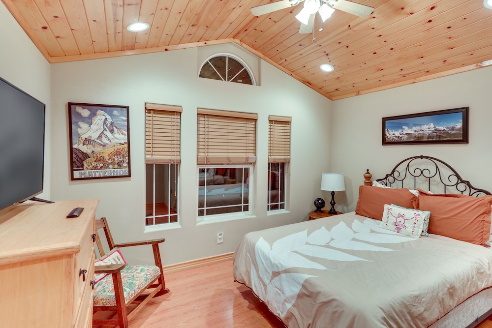 Spacious Big Bear Home w/ Game Room + Hot Tub!