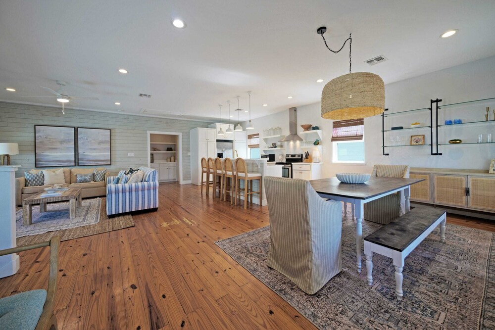 Coastal Escape w/ Pond Views + Pool Access Grahams Getaway by Avantstay