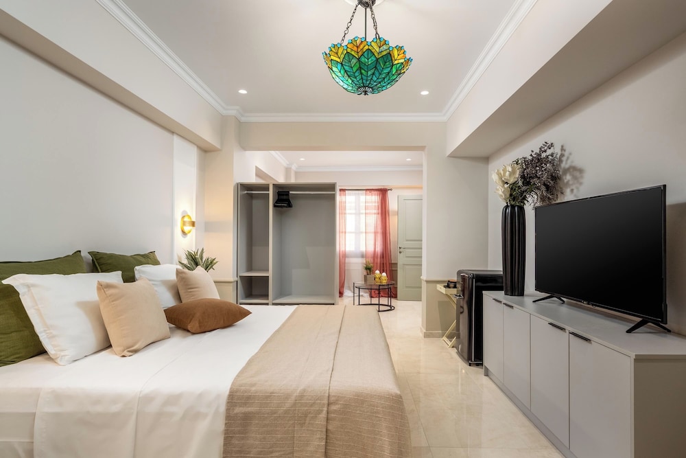 Alegrand Suites