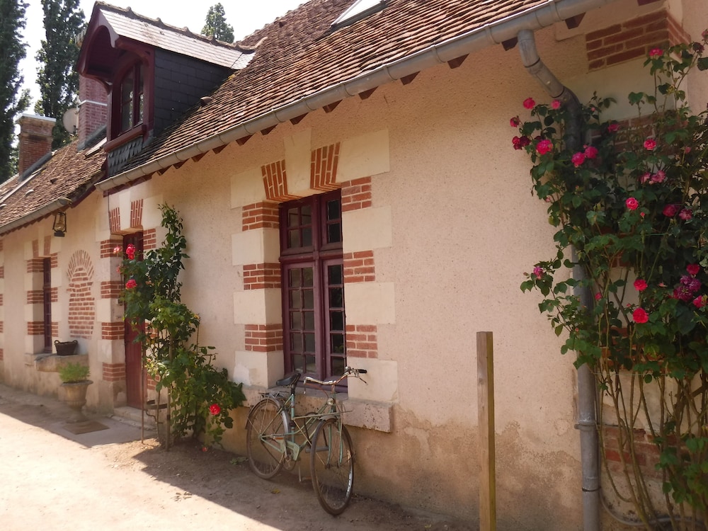 Les Chambres de Troussay view 2