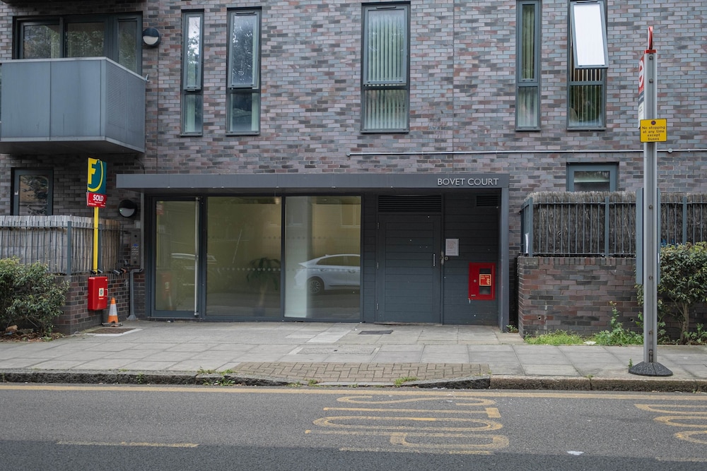 Bovet 3 Bedroom 1 Bathroom Apartment