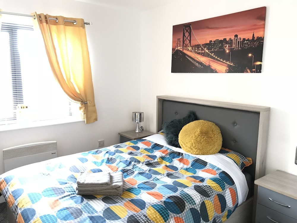 Grand Central Apartments, Centro