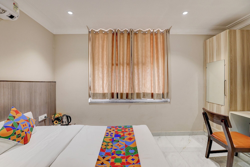 Fabhotel Palm Green