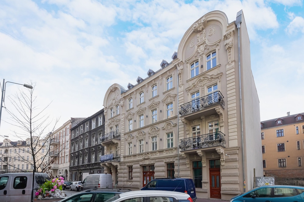 Apartment in the Centre by Renters view 3
