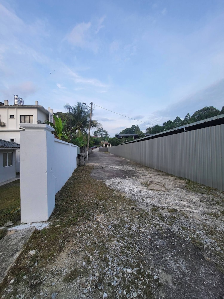 Luxury Tropical Bungalow in Damansara Golden Core