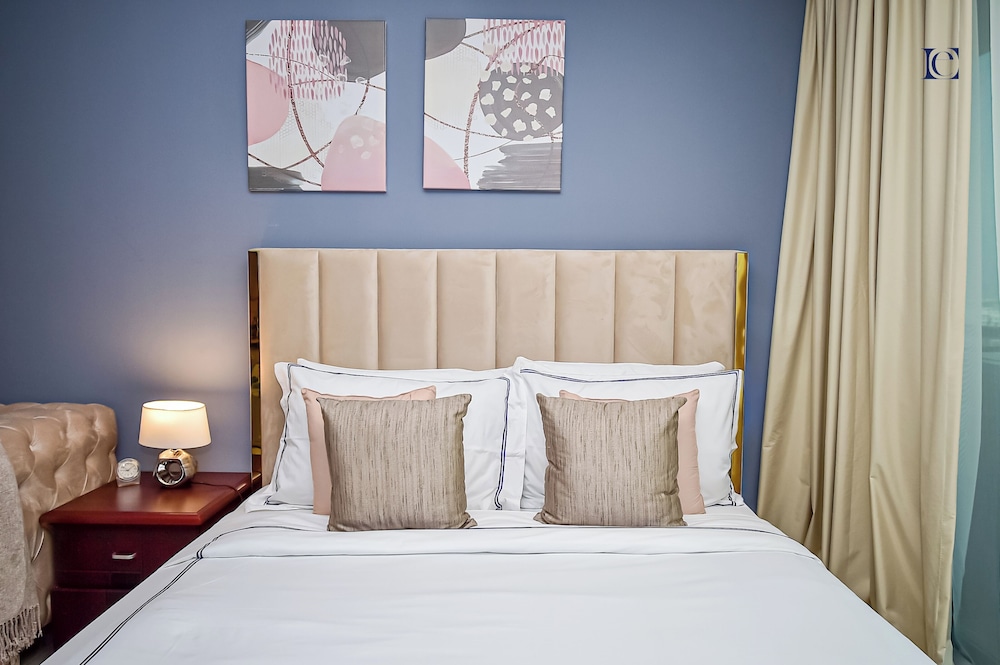 Chrs - Well-kept Furnished Studio